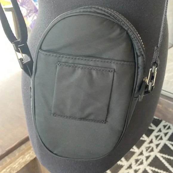 * NWOT* Lululemon | Limited Edition  Future Legacy Crossbody Bag - Picture 8 of 10